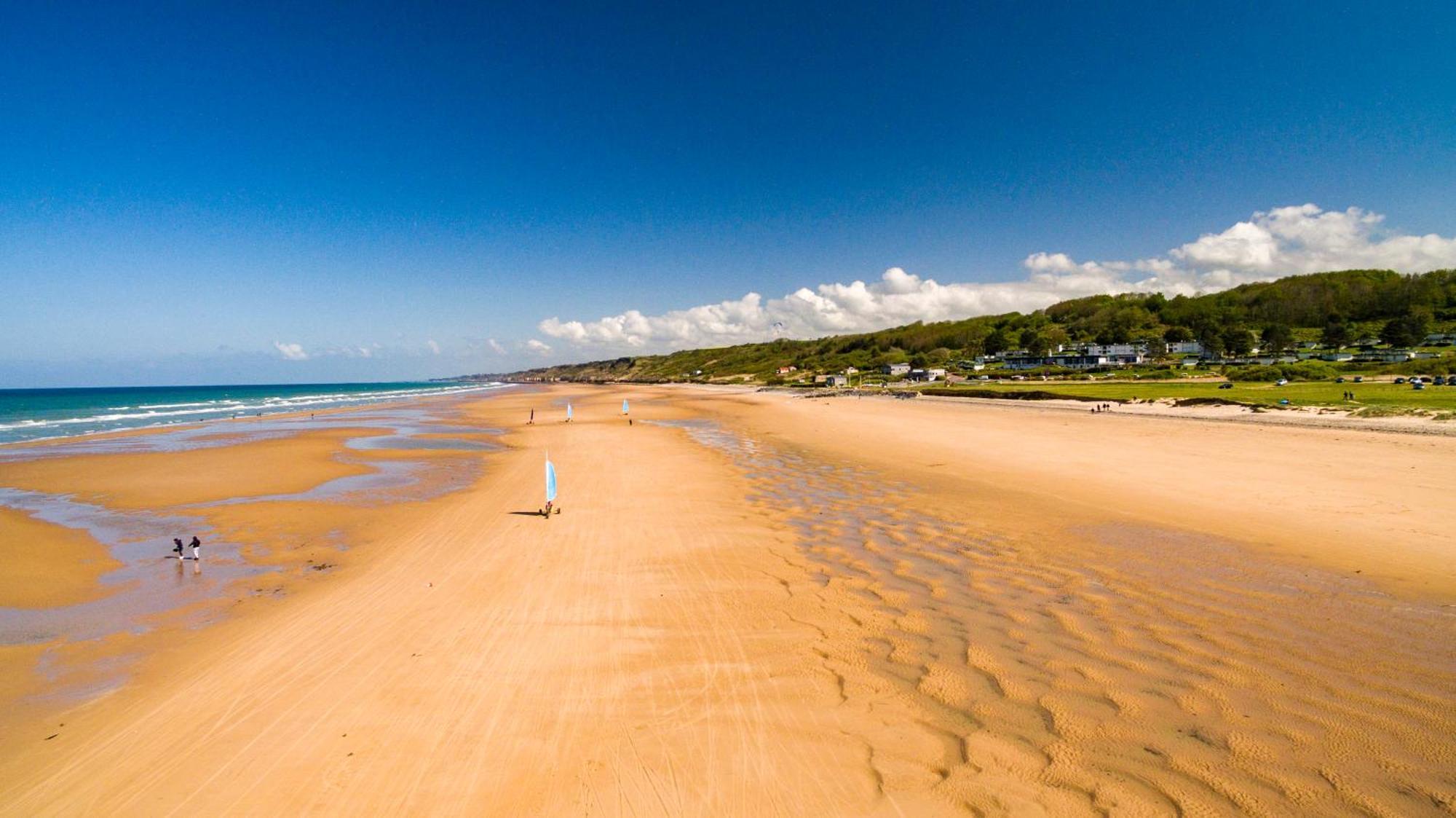 Maison Renovee En Pierres Sejour Spacieux Avec Jardin Et Terrasse Amenagee Pres Omaha Beach & Bayeux A 5Mn De La Mer Tous Commerces Commes 外观 照片